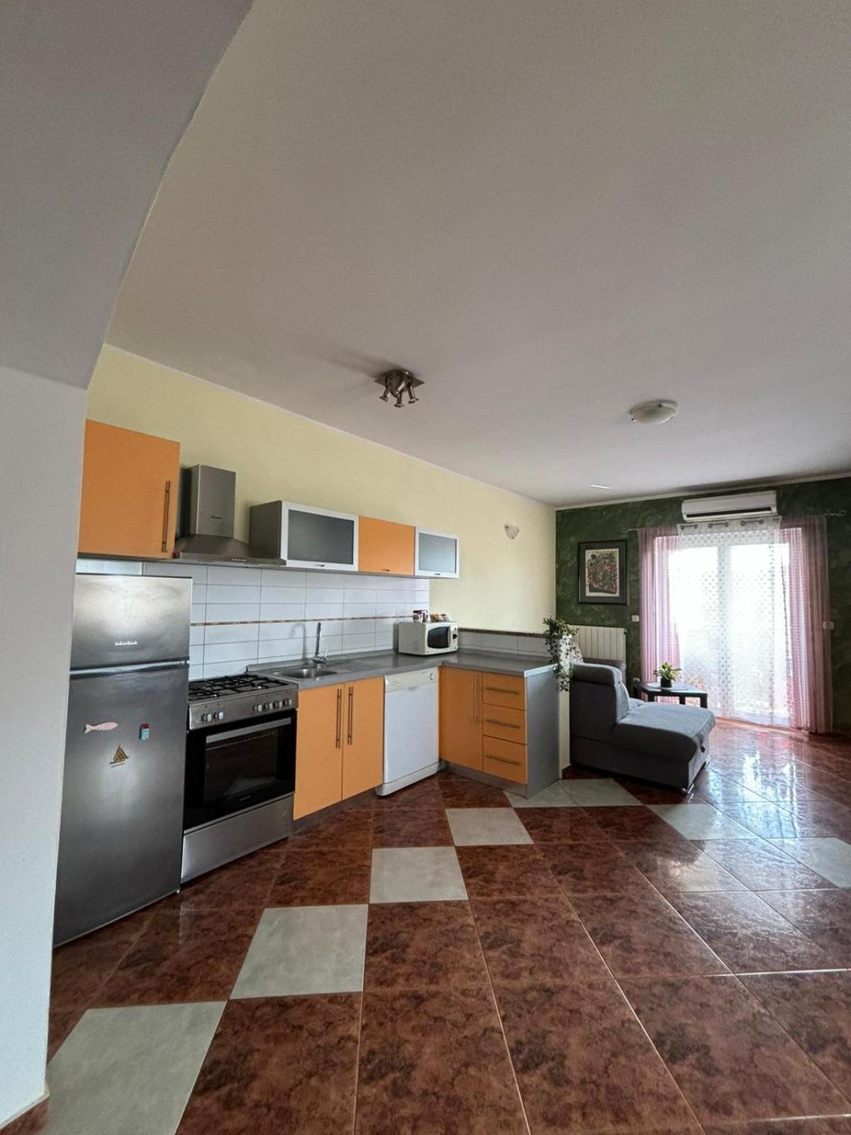 Apartment And Room Marlen Rovinjsko Selo Kültér fotó